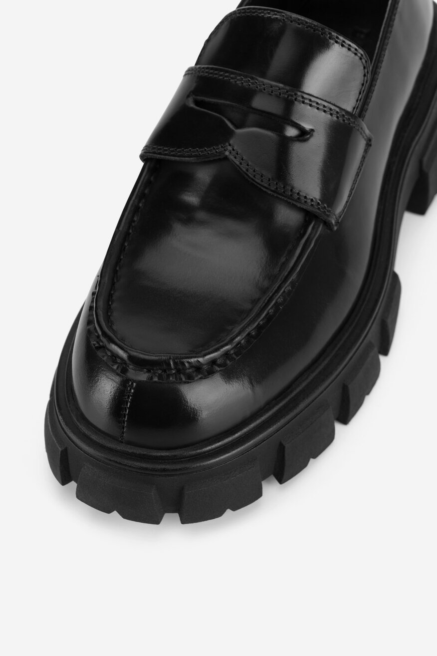 
                Badura - Loafersy skórzane - 5905588814924