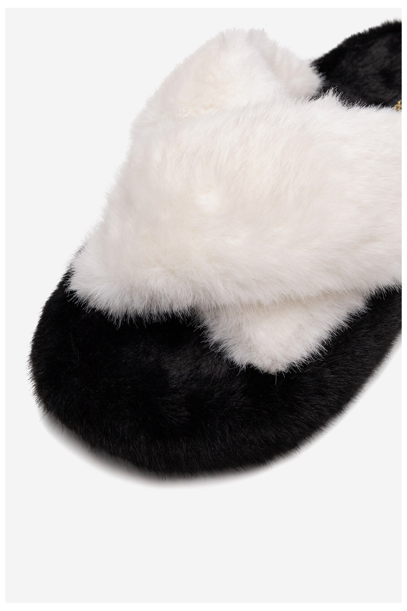 Kapcie DeeZee P4194523 Czarny