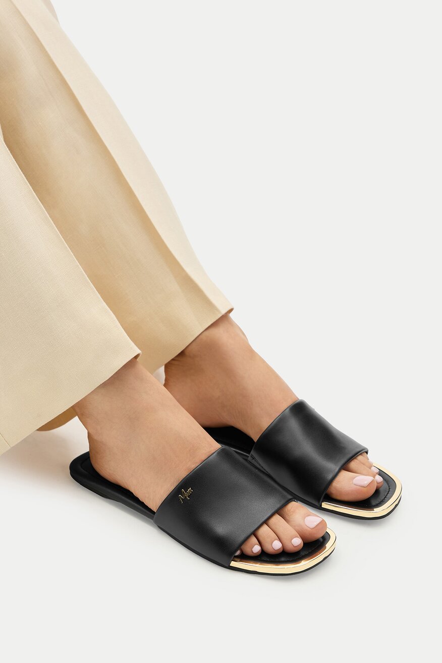 
                Шльопанець Mexx ЧОРНИЙ - 5906751933381