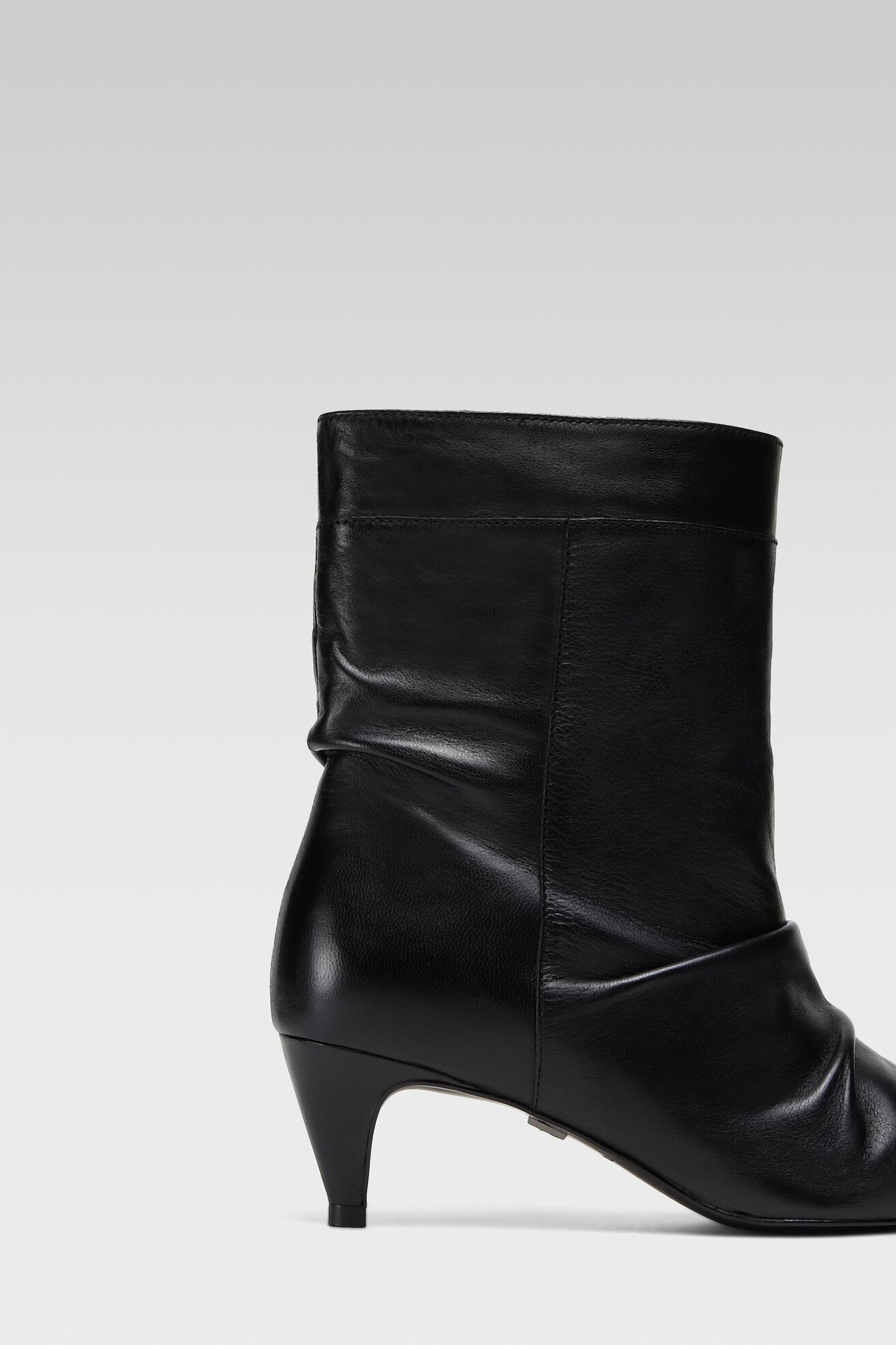 Botki Gino Rossi 98235 Czarny