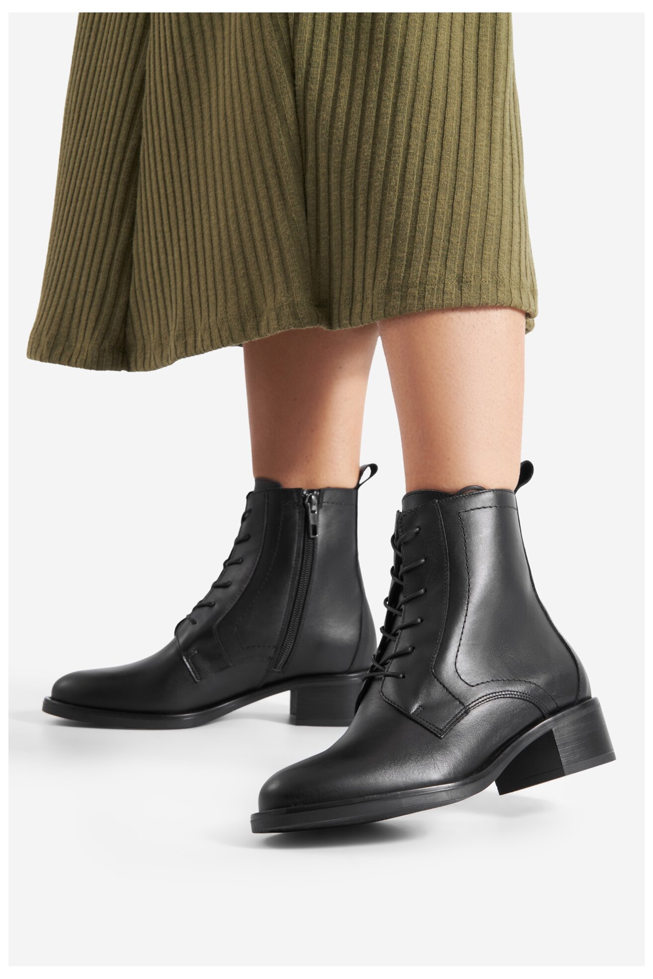 Trzewiki Gino Rossi DOTTY-26204PE Czarny