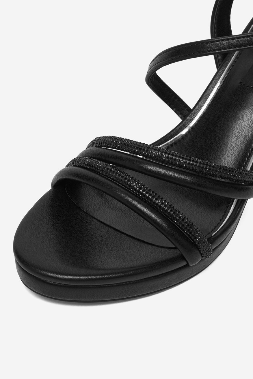 
                NINE WEST - Sandały - 5906751951569