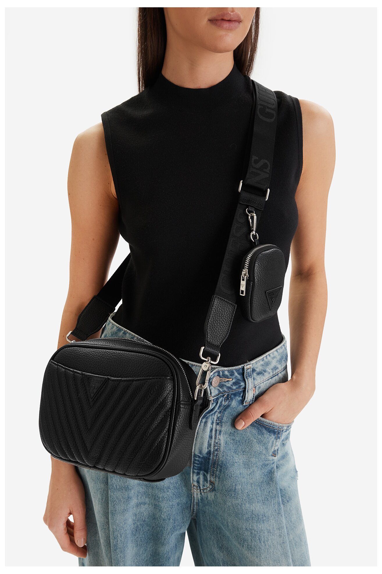 Torebka GUESS JEANS CWBEO-GUESS-M-001-09 Czarny