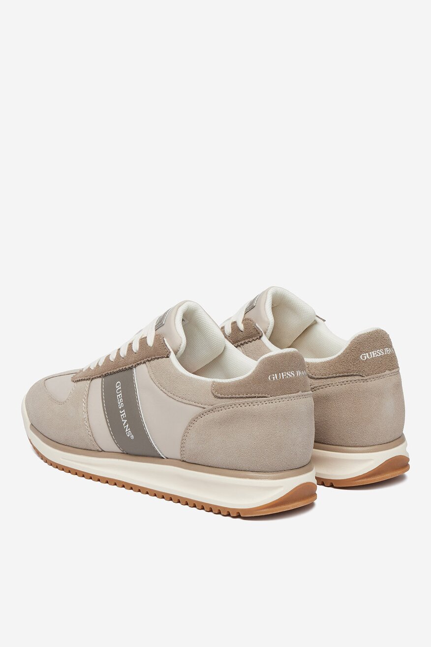 
                Сникърси GUESS JEANS СИВ - 5907964015529