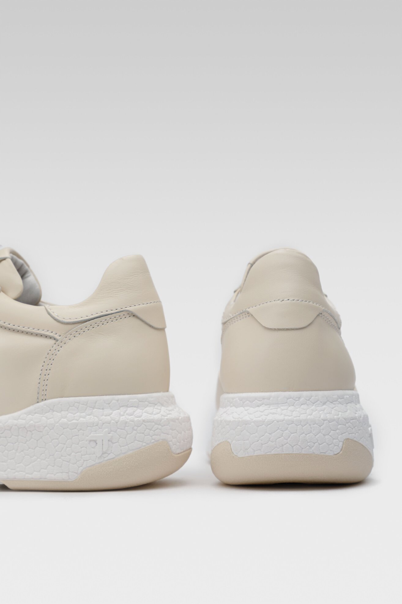 Sneakers Togoshi 37961 Beżowy