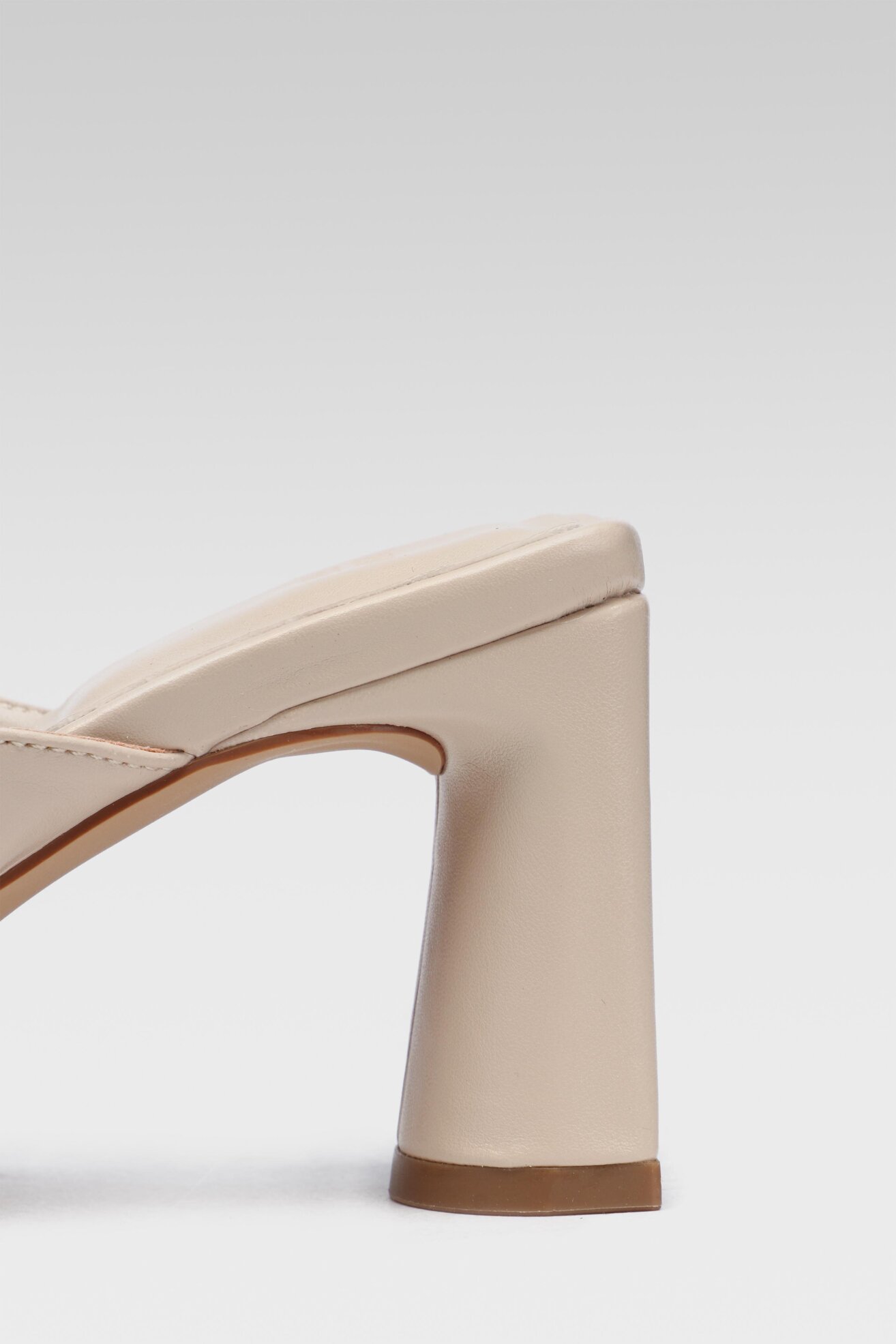 Klapki Jenny Fairy WYL2676-1 Beżowy