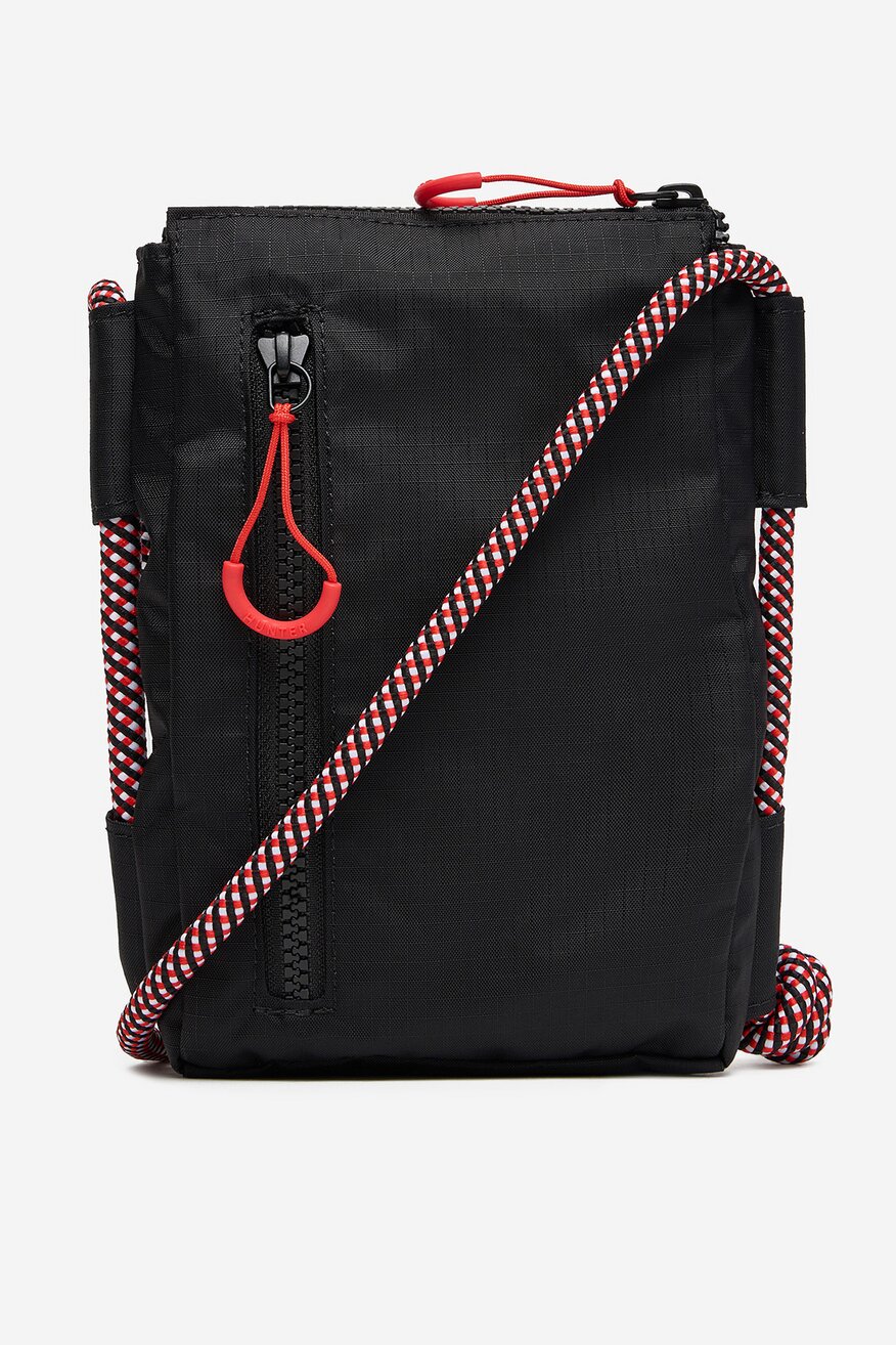 
                Дамска чанта HUNTER ЧЕРЕН - 2230071535127