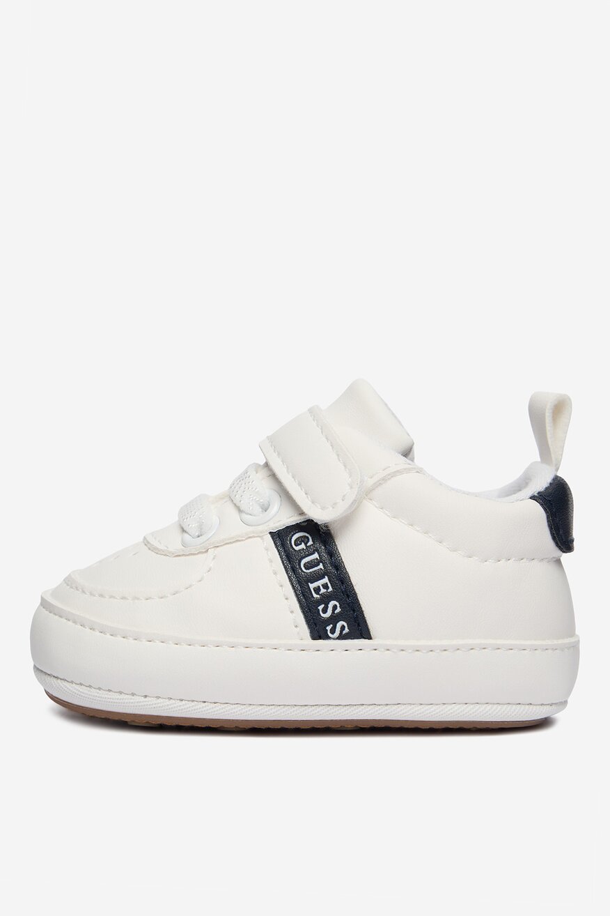 
                Напівчеревик GUESS БІЛИЙ - 5906751742068