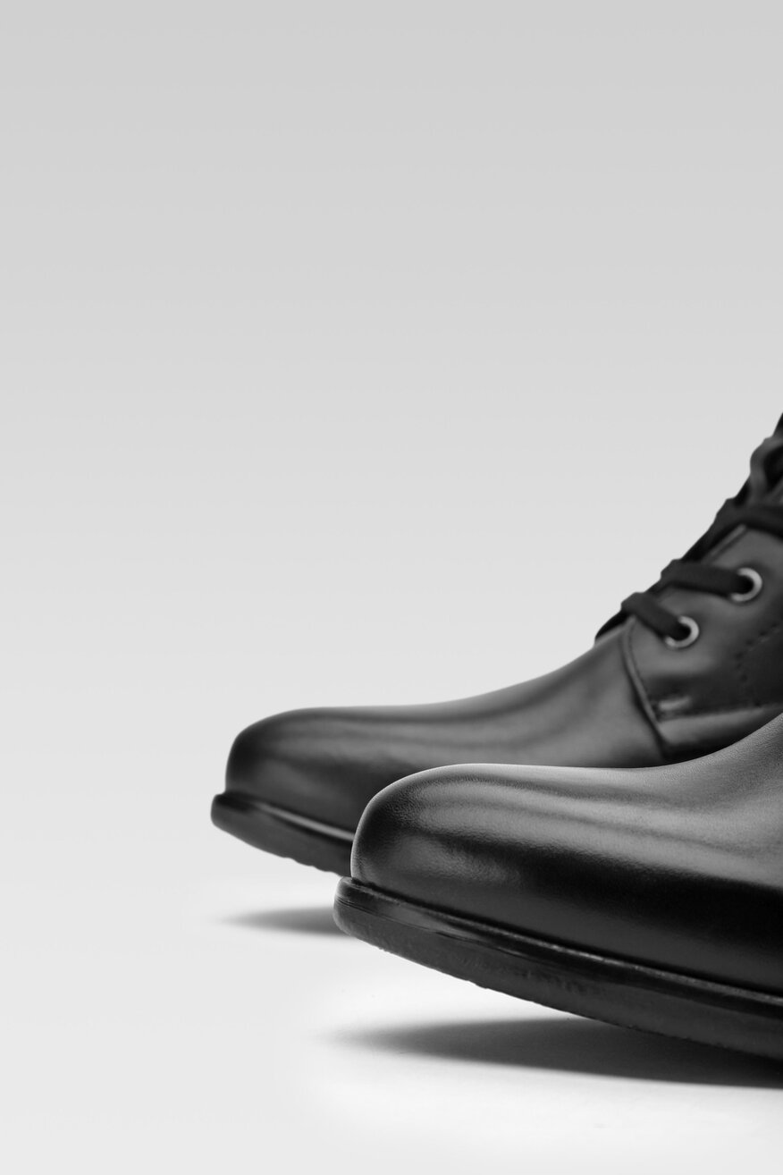 
                Lasocki - Skórzane trzewiki czarne - 5903698792507