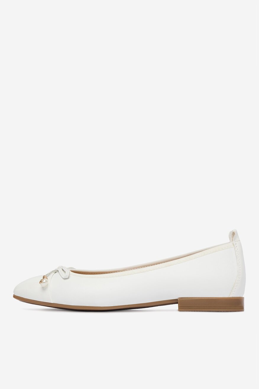 
                Балетки Lasocki БІЛИЙ - 5906751673034