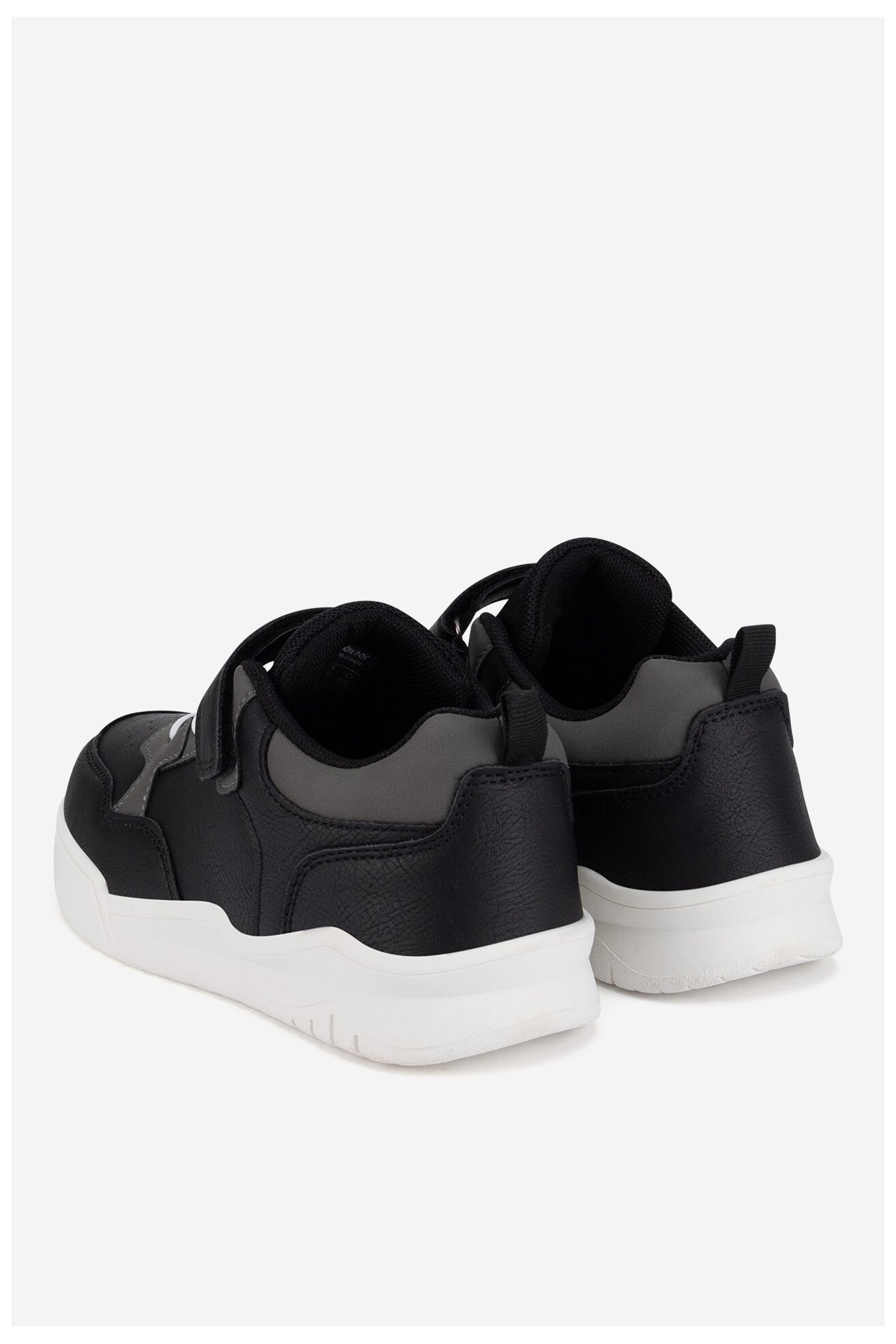 Tornacipő Action Boy AVO-274-056 FEKETE