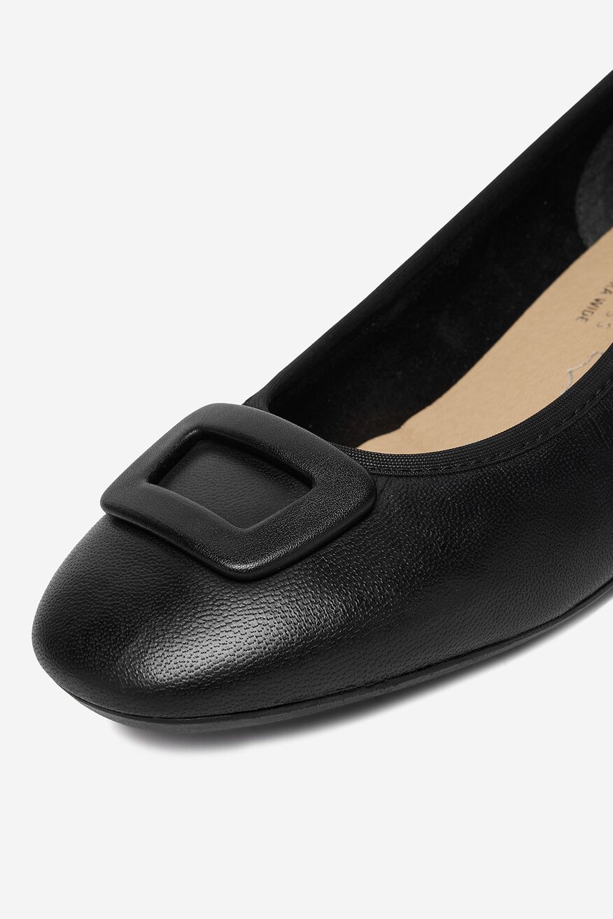 
                Rieker - Czółenka skórzane - 2230092736954