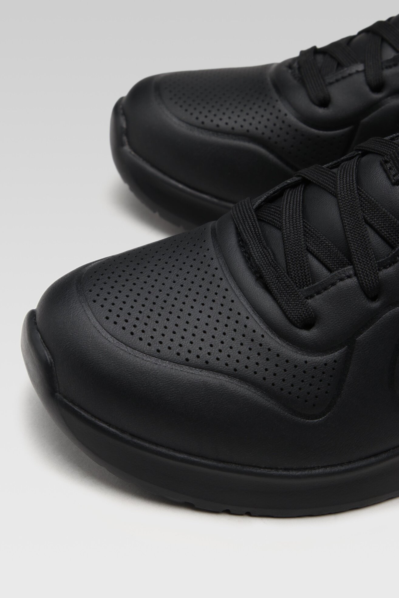 Sportcipő Skechers 8750063 BBK FEKETE