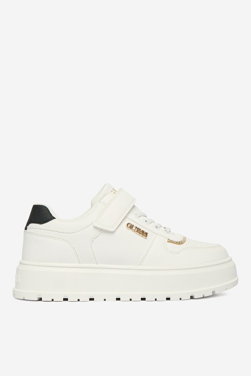 
                        Сникърси GUESS CEOWB-V12-1148 БЯЛ - 5906751757796