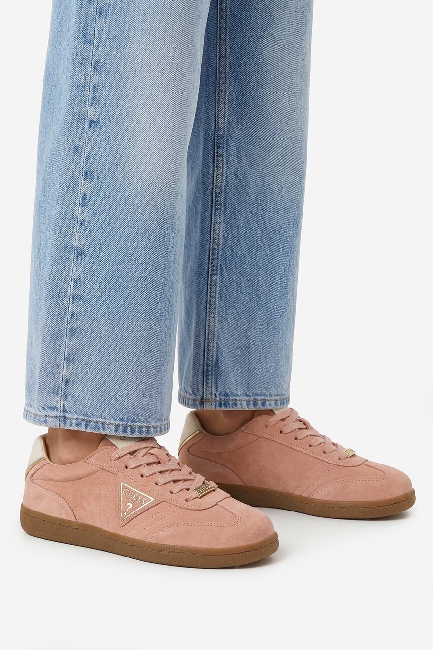 
                Кросівки GUESS СВІТЛО-РОЖЕВИЙ - 5906751872178