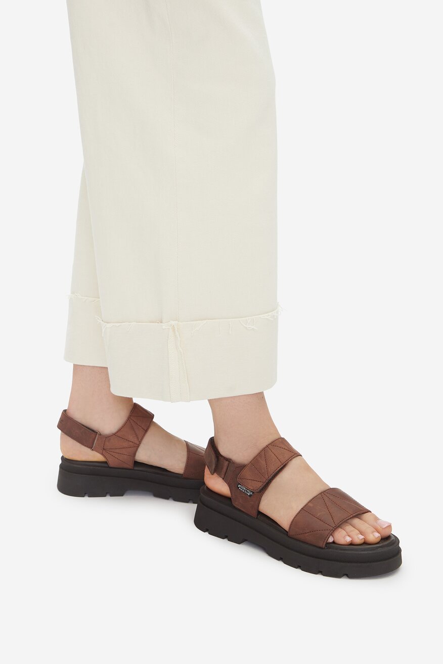 Beverly Hills Polo Club - Sandały skórzane - 5906751106563