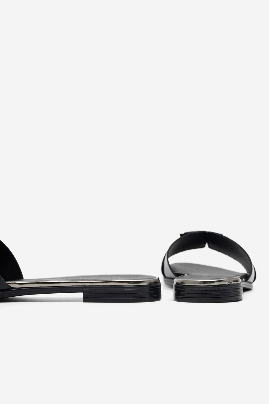 
                Шльопанець Lasocki ЧОРНИЙ - 5904862861531