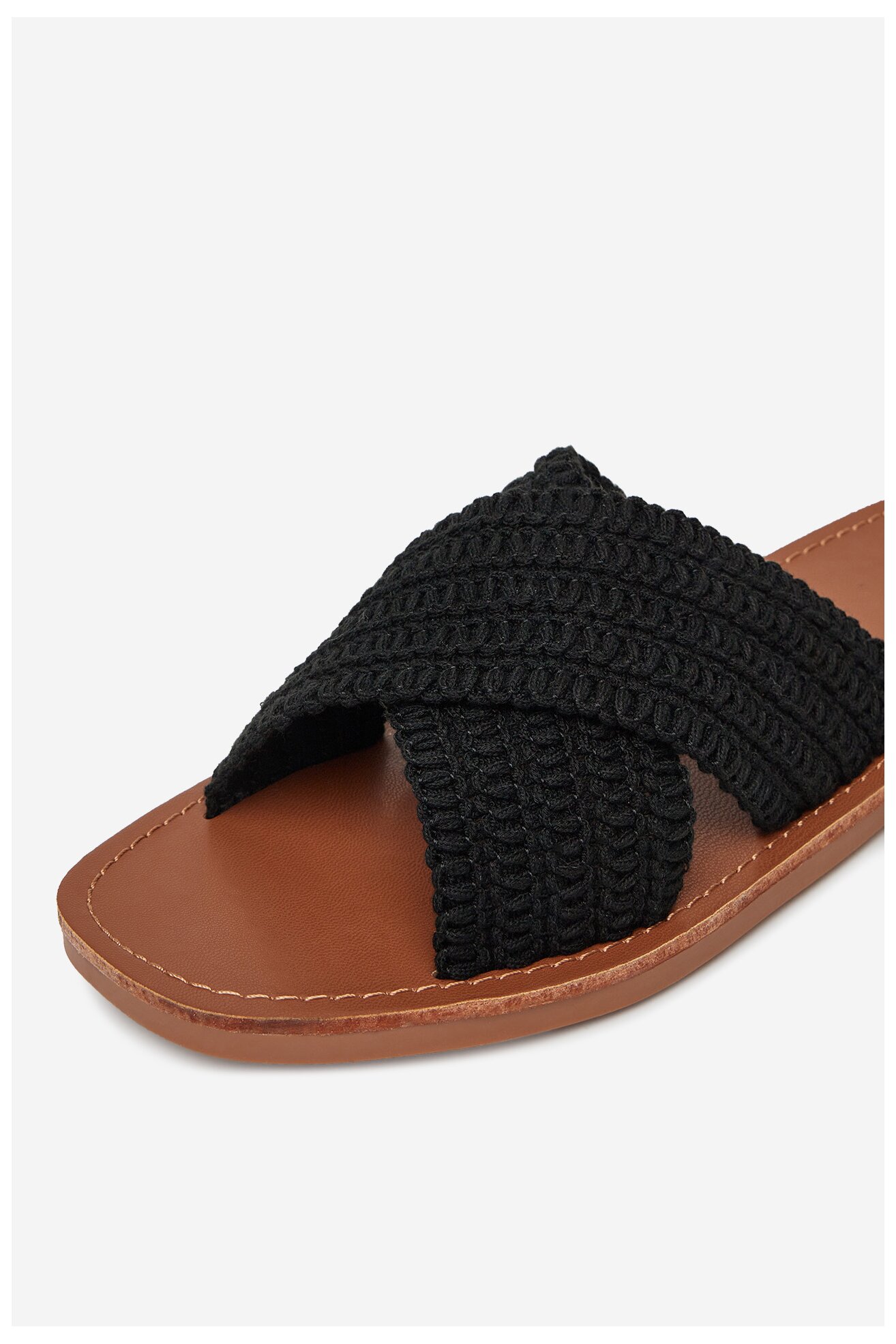 Шльопанець DeeZee E4736-1 ЧОРНИЙ