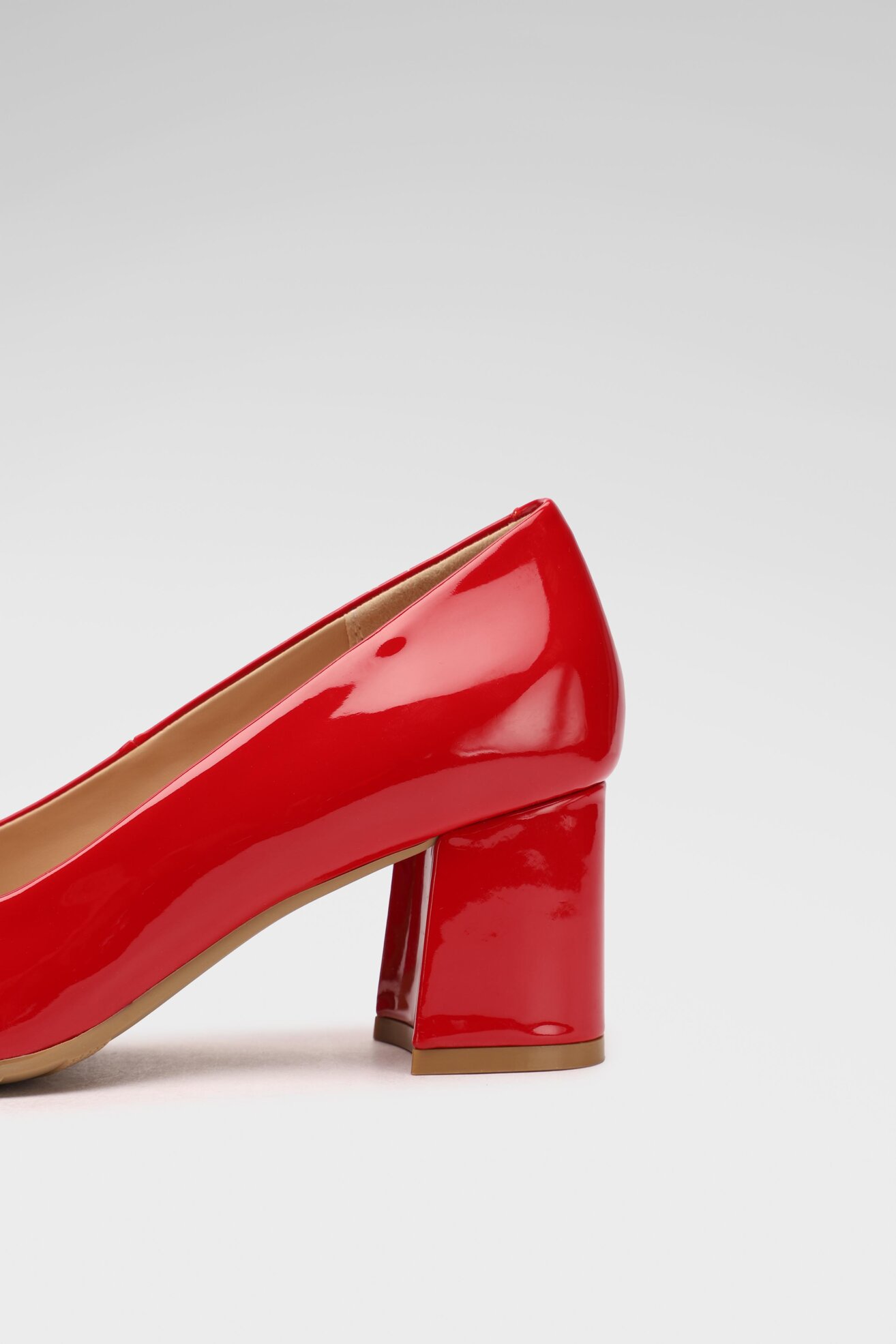 Czółenka Clara Barson WYL2501-2 Czerwony