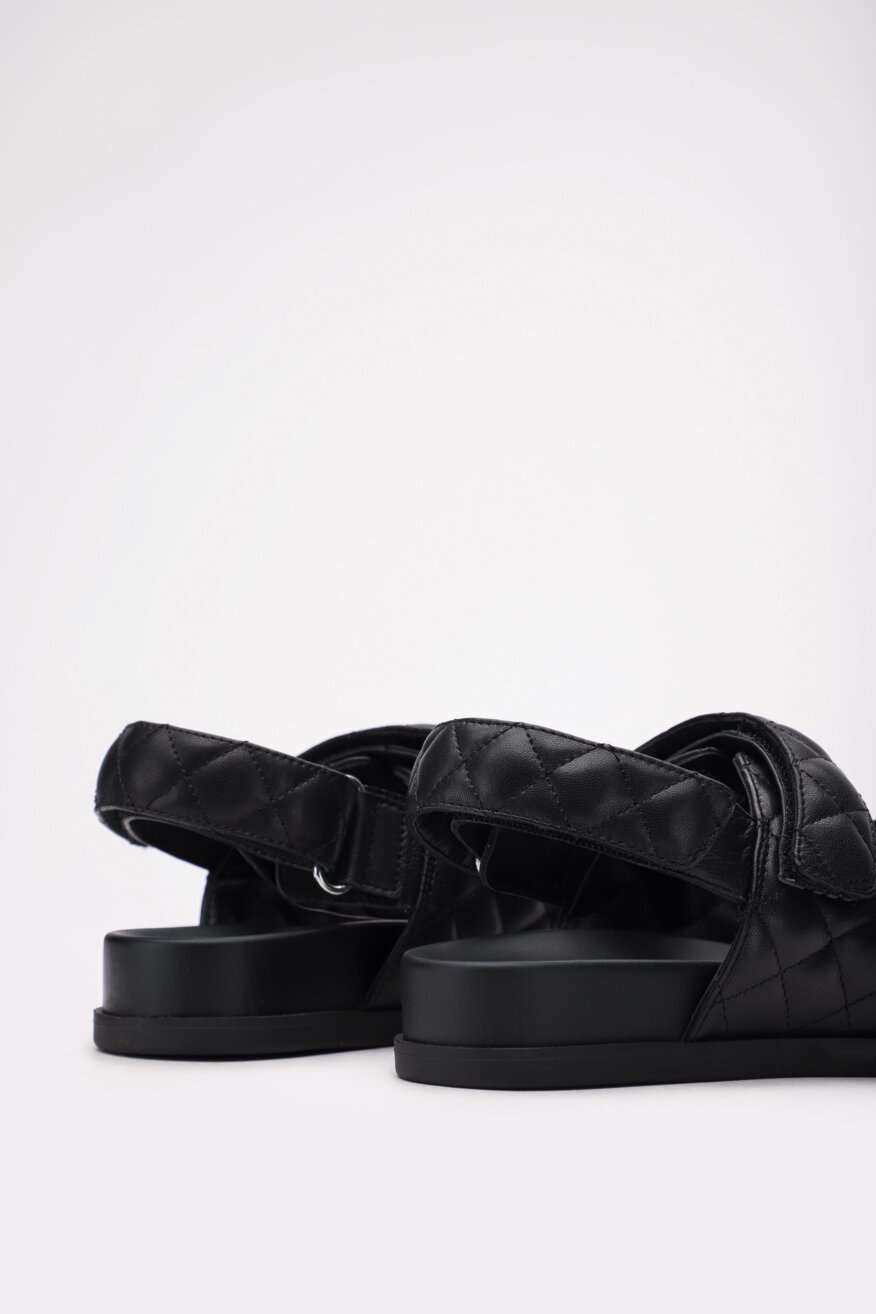 
                Gino Rossi - Skórzane sandały pikowane - 5903698454481