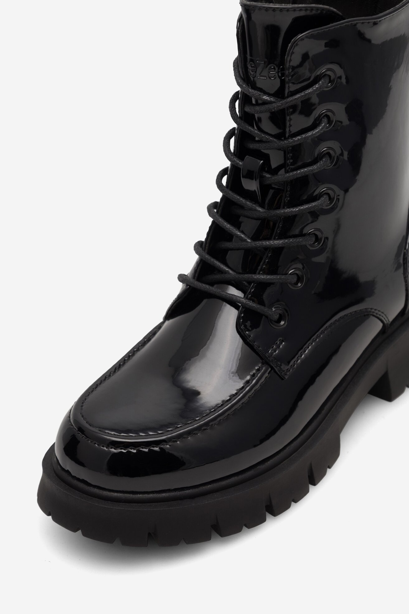 Šněrovací vyšší obuv DeeZee CSS5907-03N ČERNÁ