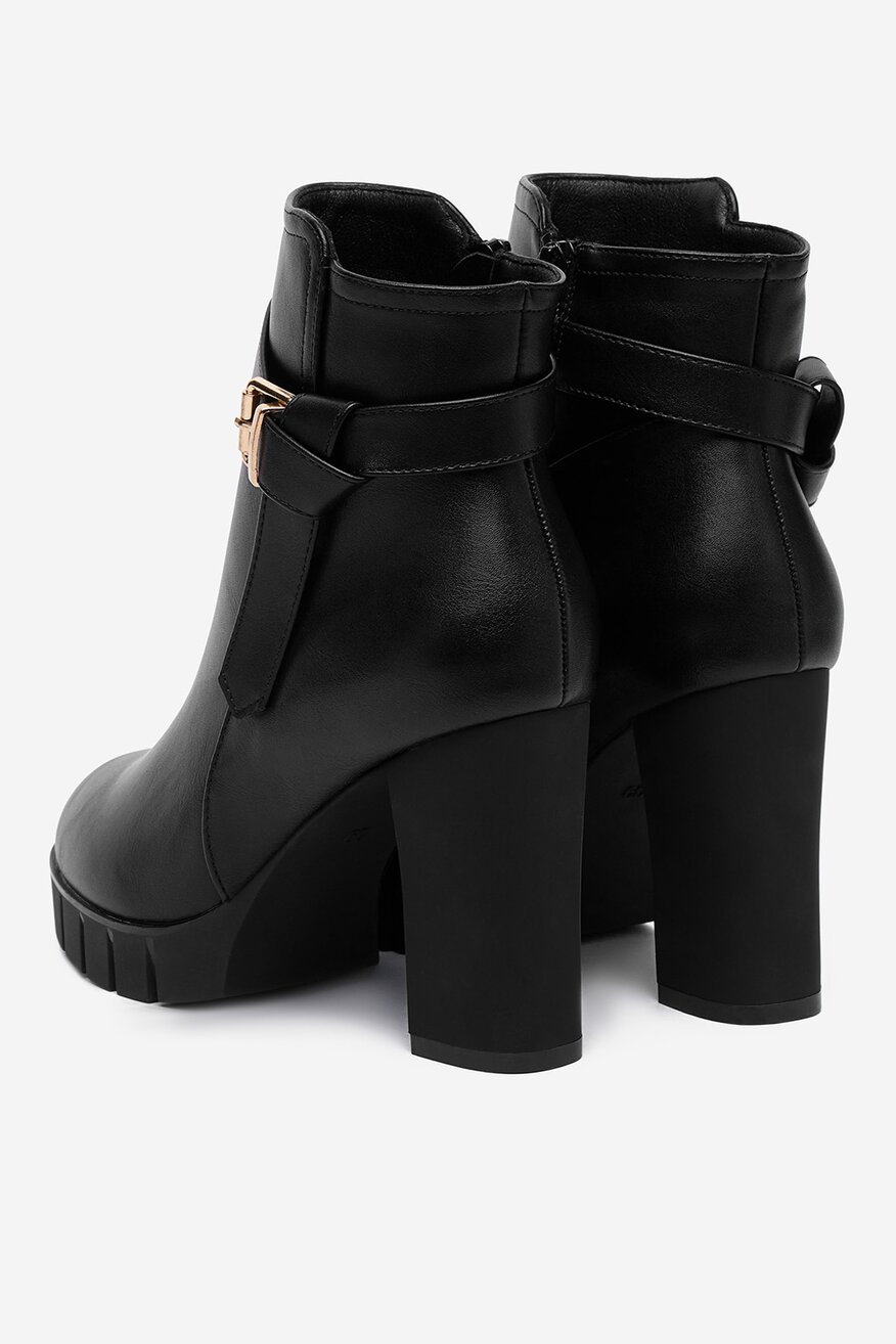 
                        Ghete DeeZee HX16041A-180 NEGRU - 5904410915471