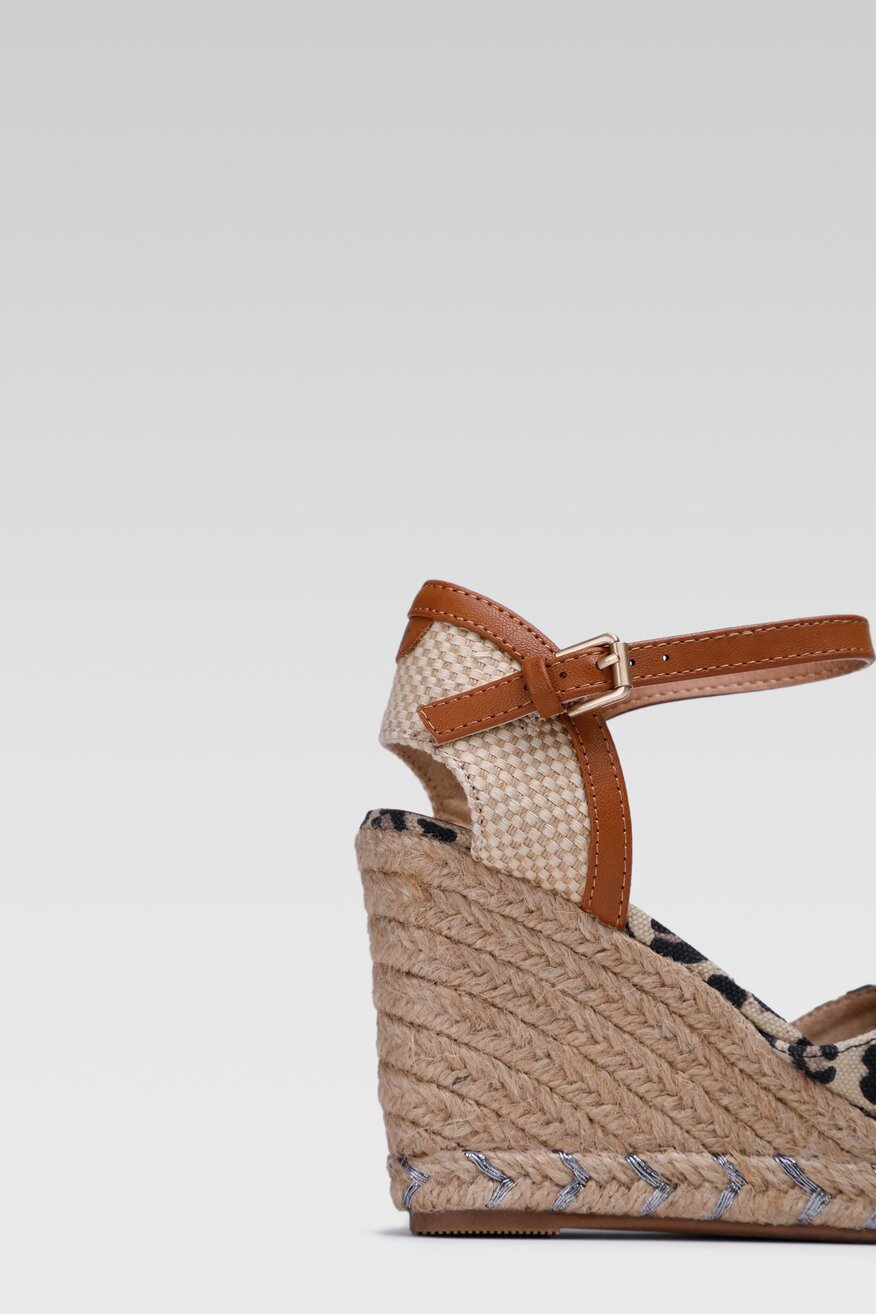 
                Wrangler - Sandały boho kolorowe - 5904248268978