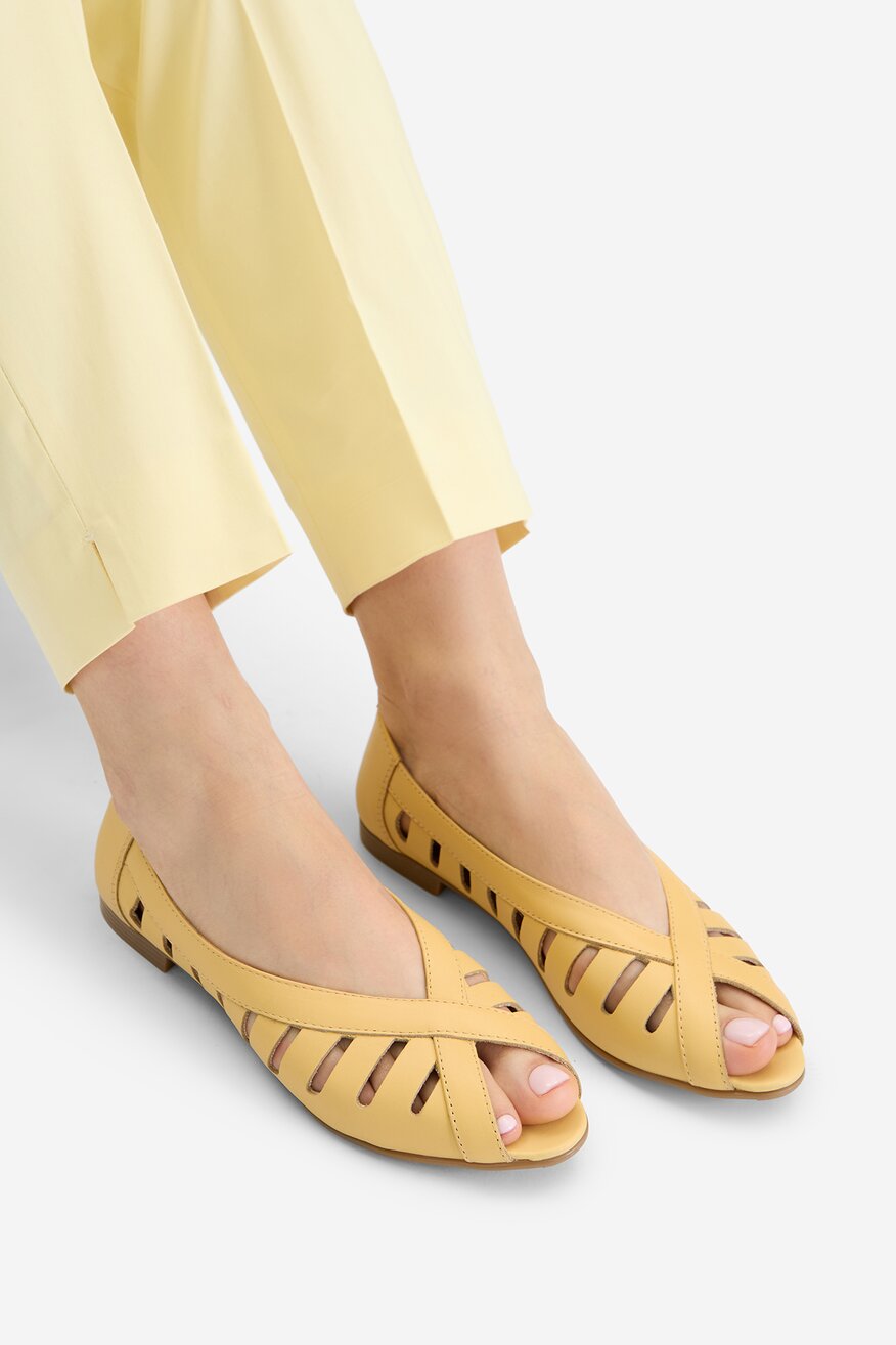 
                Lasocki - Baleriny skórzane - 5906751856079