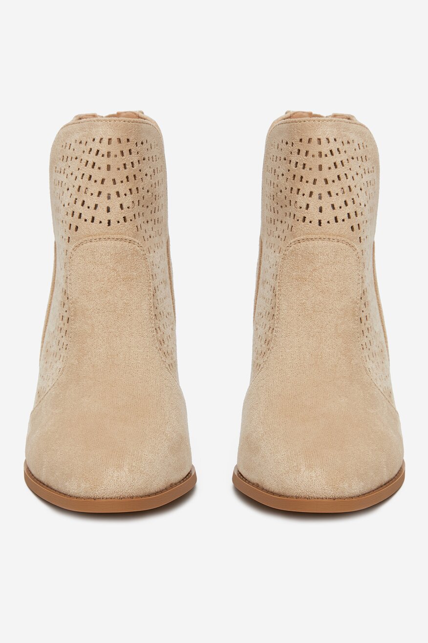 
                DeeZee - Botki na słupku - 5904410942965