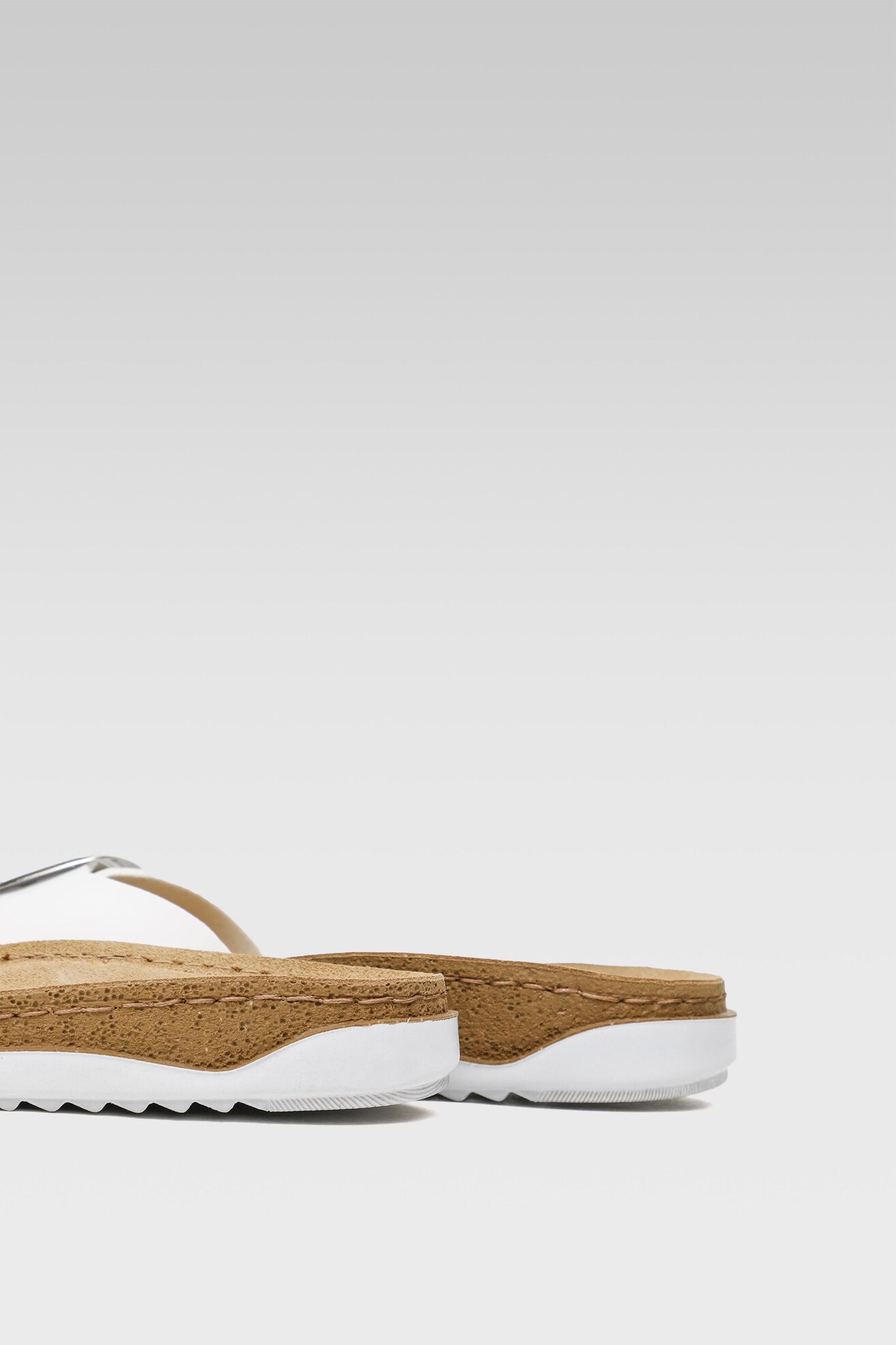 Klapki Inblu AA025J01 RO Biały