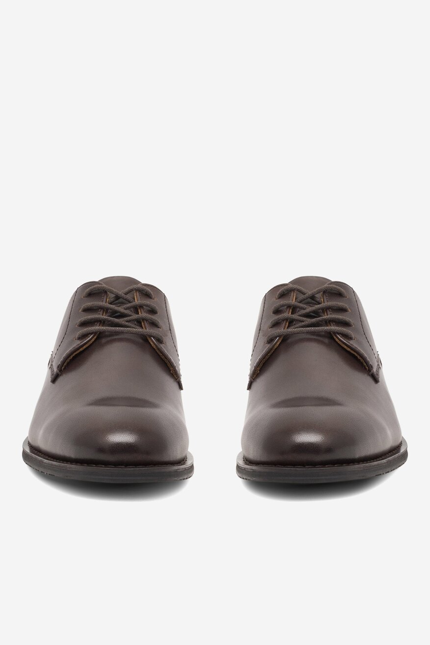 
                Félcipő Gino Rossi BARNA - 5905588054474