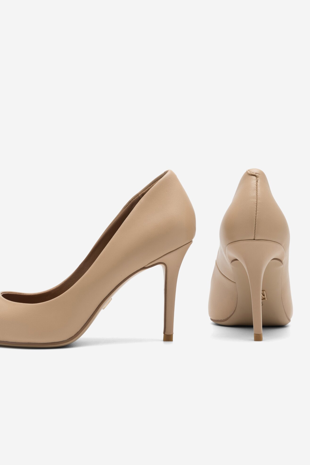 Czółenka Gino Rossi V-323-346 Beżowy