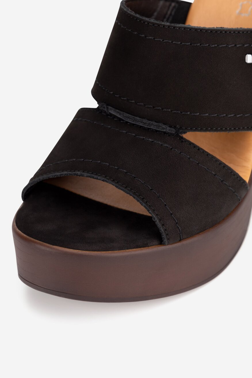 Lasocki - Klapki skórzane na obcasie - 5905588708117