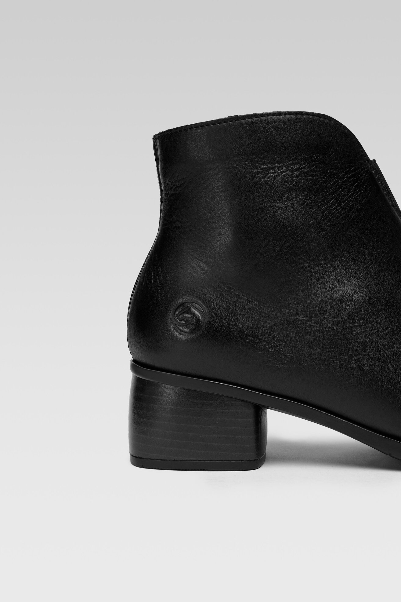 Bokacsizma Remonte R8870-00 FEKETE