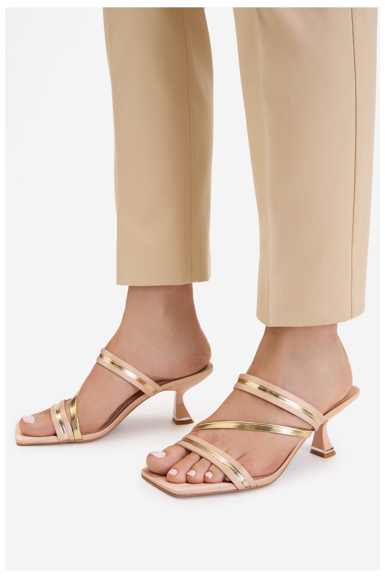 Klapki Jenny CEO-R24SS04372 Beżowy