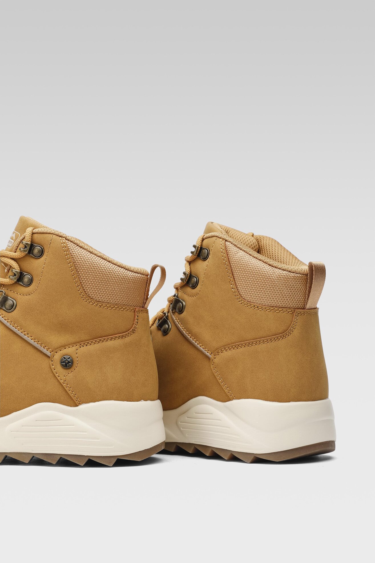 Trzewiki SPRANDI EARTH GEAR WP07-11748-01 Camel