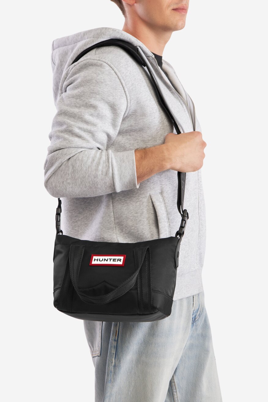 
                Geantă de mână HUNTER NEGRU - 5903419549960