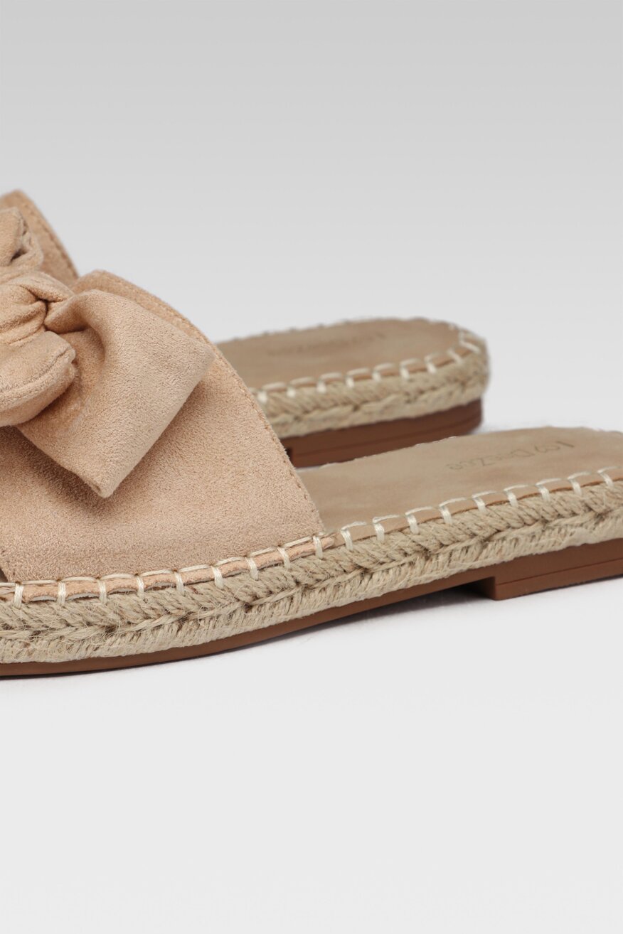 
                DeeZee - Klapki boho beżowe - 5903698464732