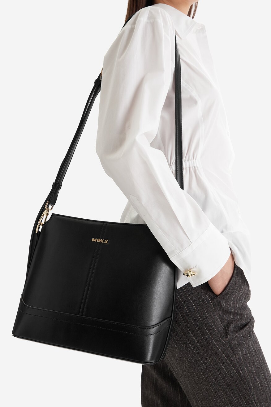 
                Дамска чанта Mexx ЧЕРЕН - 5906751617182