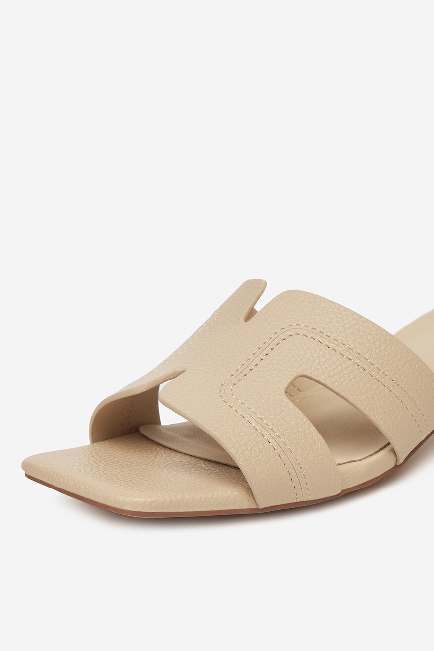 Jenny - Klapki na obcasie - 5906751026106