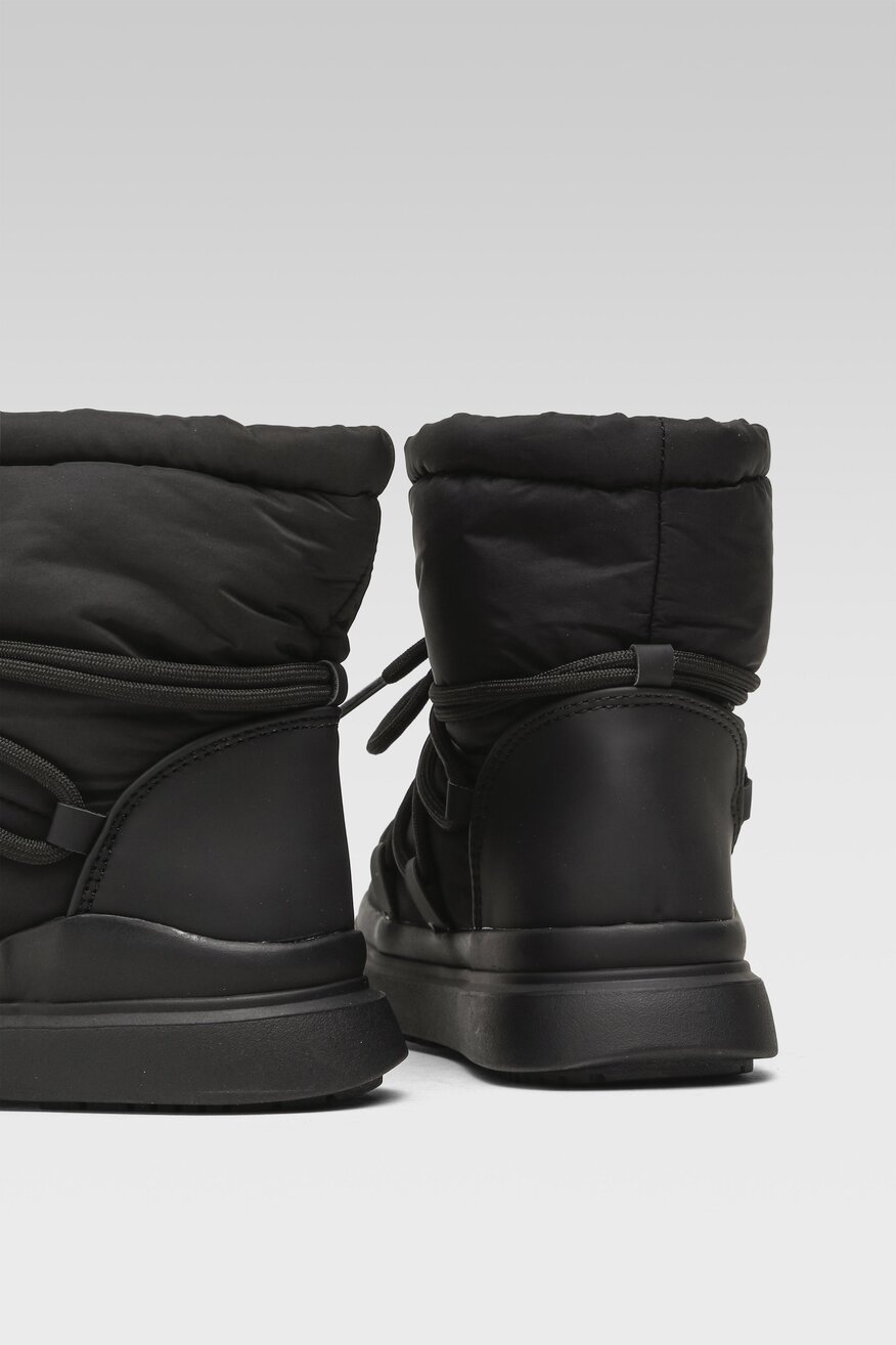 
                DeeZee - Kozaki czarne - 5904862281919