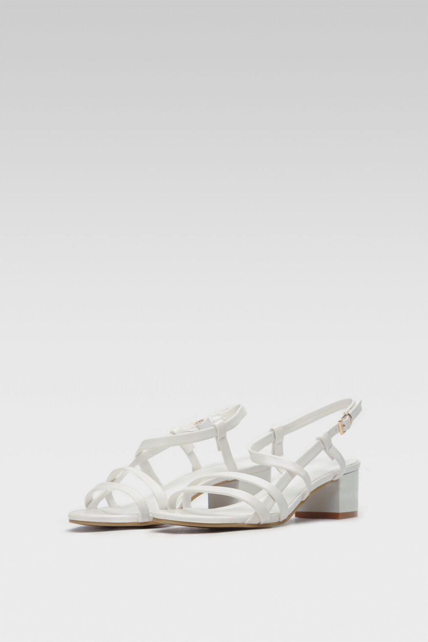 
                Jenny Fairy - Sandały pastelowe białe - 5904248652883