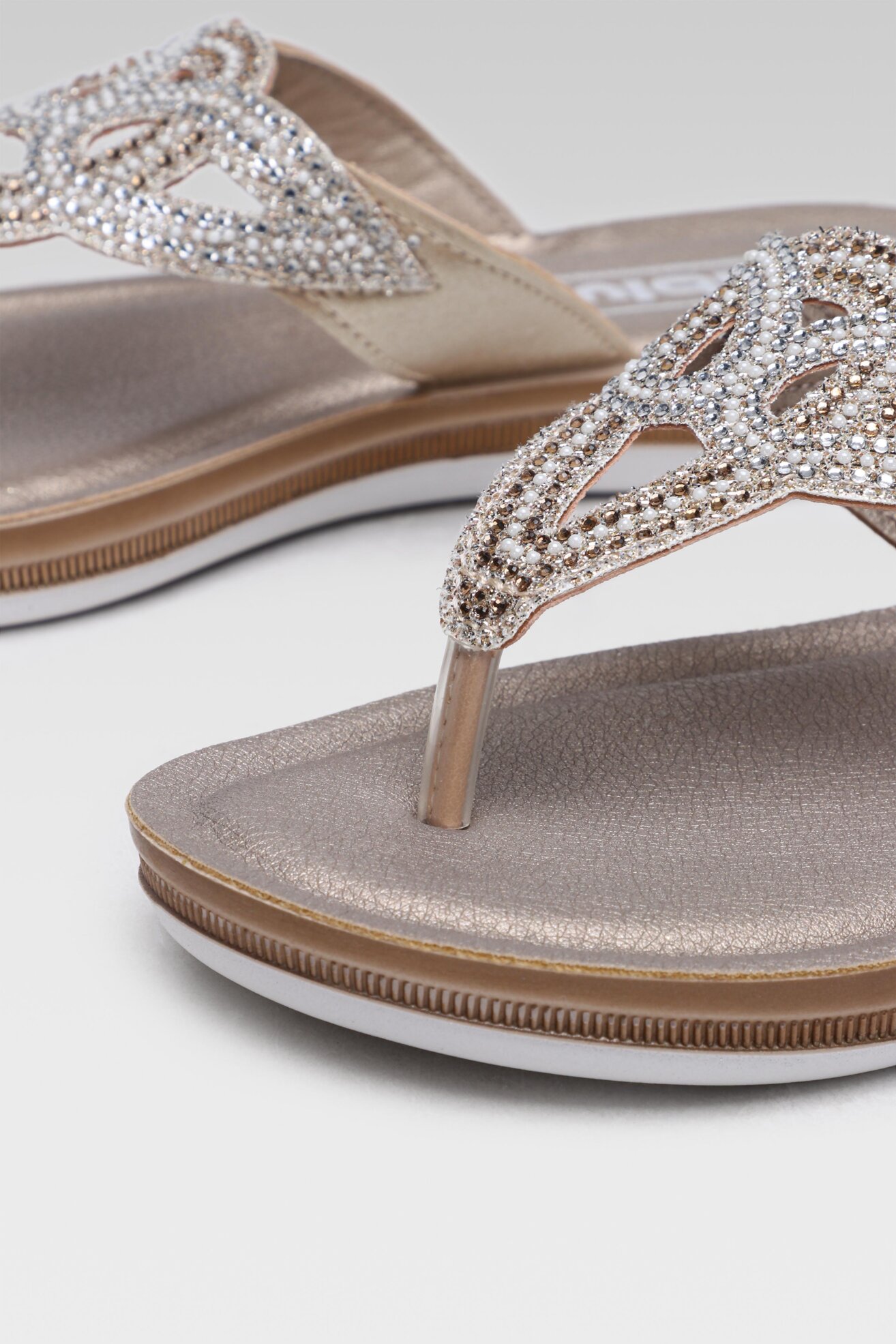 Klapki Inblu BA07Z101 Złoty