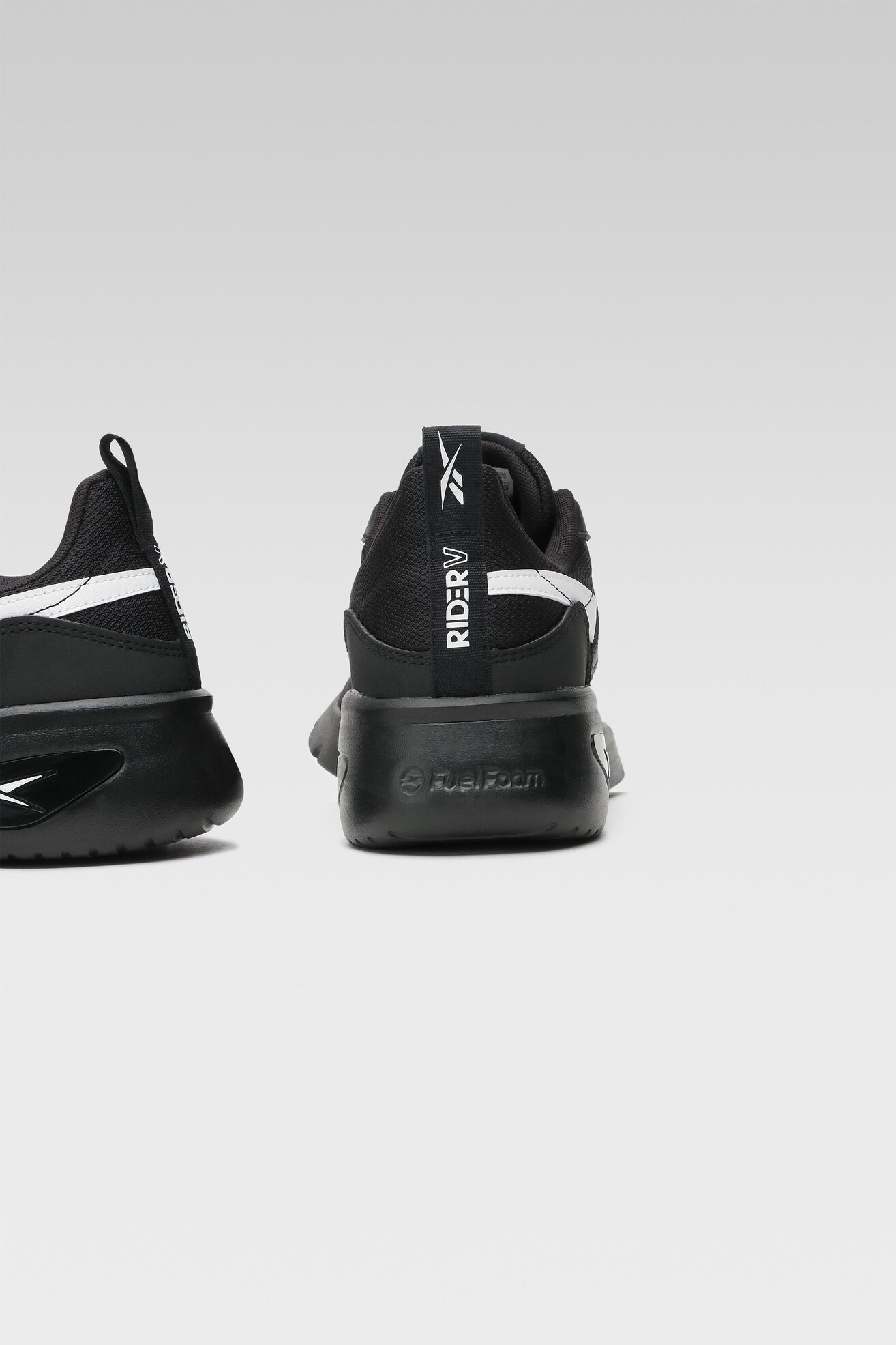 Sportska obuća Reebok RIDER V GZ4884 CRNA