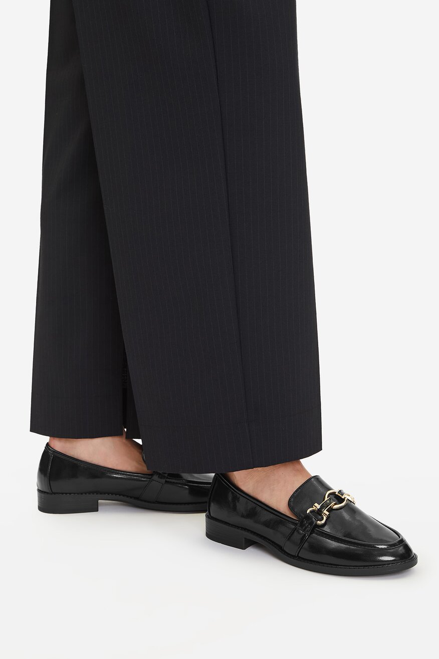 
                        Mokaszin Jenny CEO-CD24019-3 FEKETE - 5906751342657