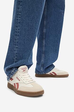 Спортни обувки Reebok FORTE LOUNGER AR30252WCQT КРЕМАВ