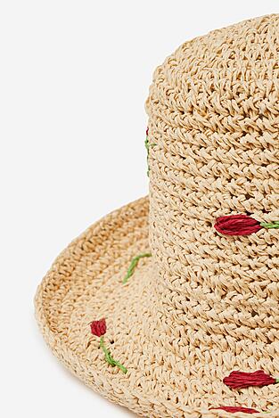 Дамска шапка DeeZee M-6 БЕЖОВ