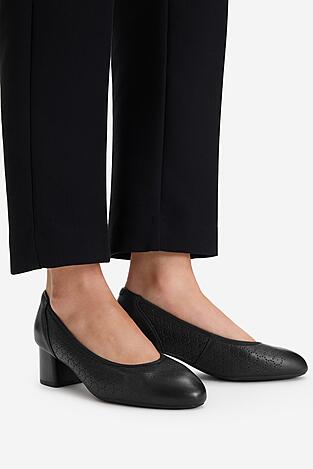 Елегантни обувки Lasocki CEO-WYL4060-4Z ЧЕРЕН