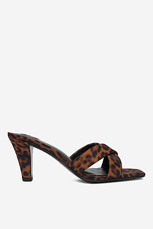 Klapki Gino Rossi EO-GL95F-970 Brązowy