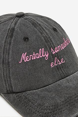 Дамска шапка DeeZee H220214 ЧЕРЕН